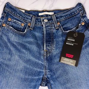 LEVIS Wedgie Icon Fit Jeans with Tag | size 25
